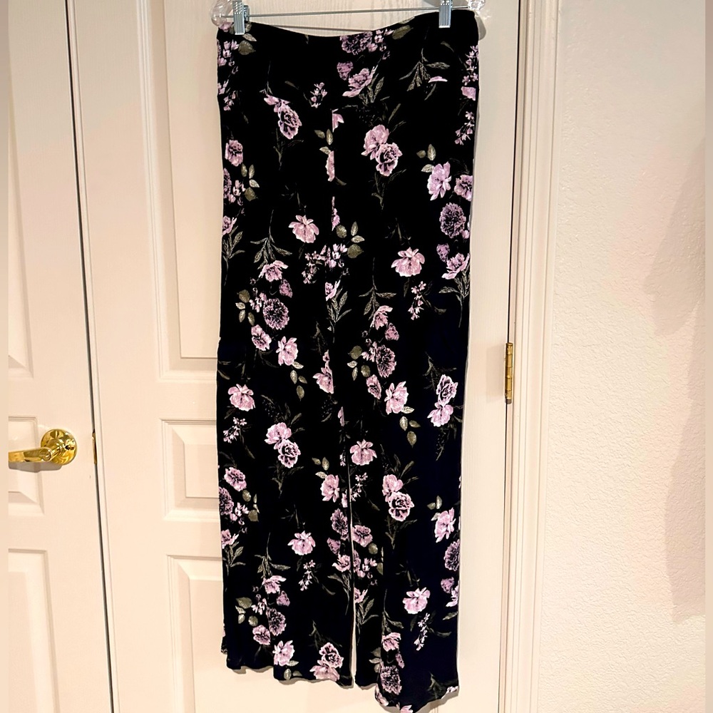 Floral print pants
